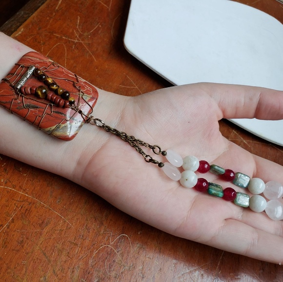 Rainbow jasper wire wrapped gemstone necklace - Picture 4 of 6